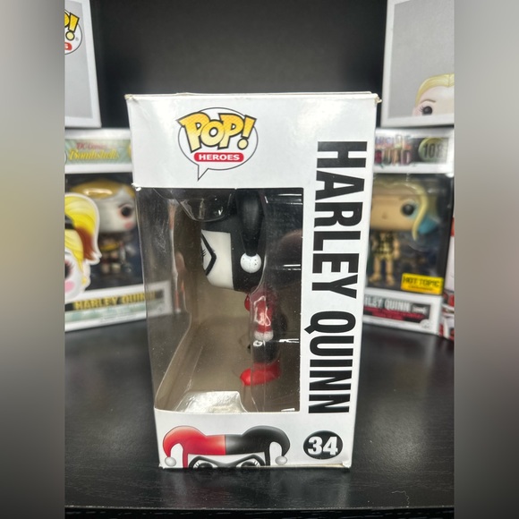 Funko Pop! Vinyl: DC Comics - Harley Quinn #34 - Picture 3 of 10